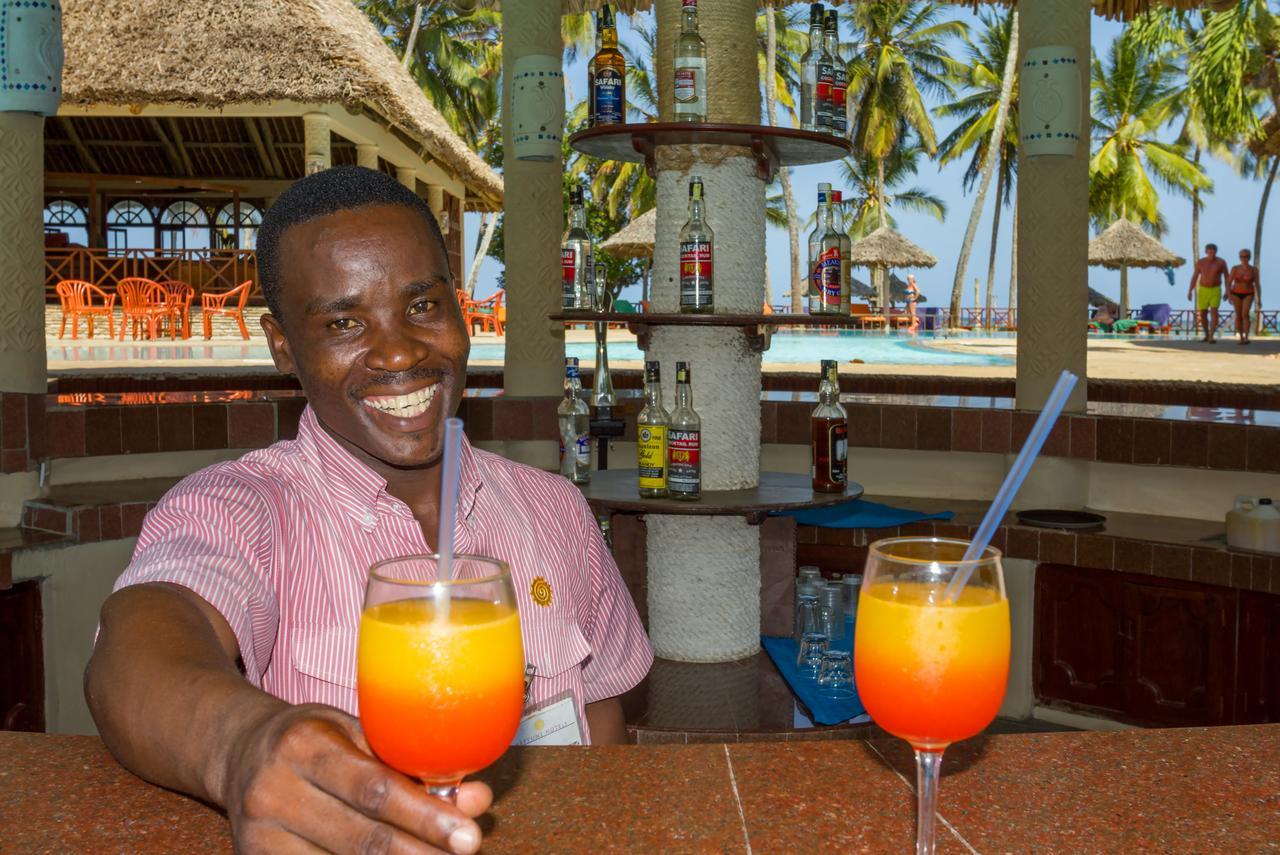Neptune Paradise Beach Resort & Spa Galu Bagian luar foto